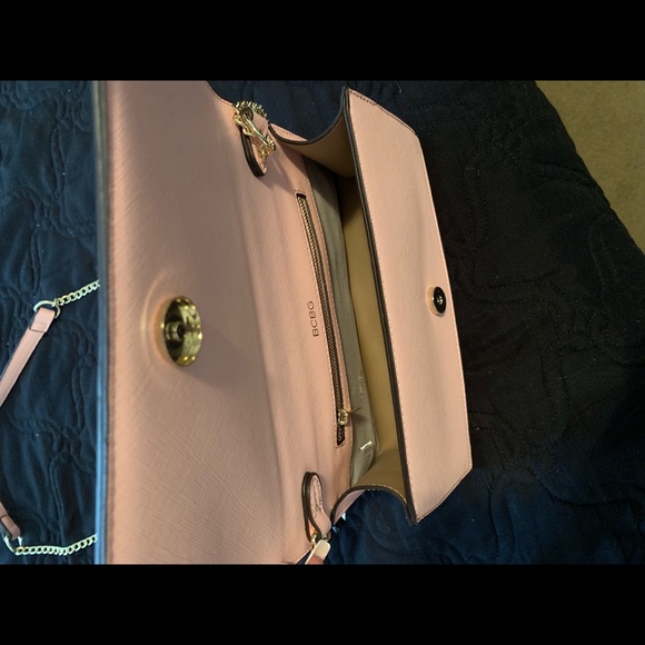 new BCBG handbag - Picture 4 of 6